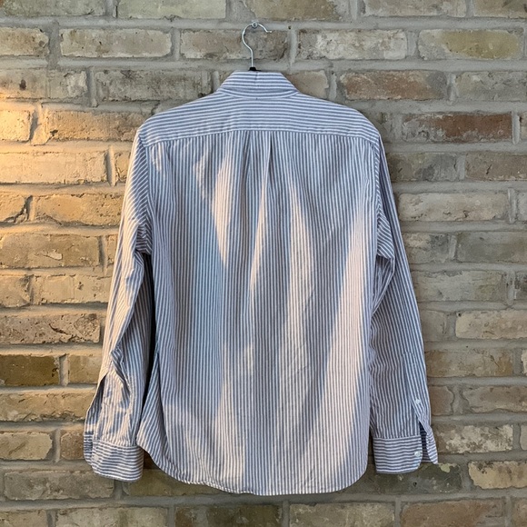 J Crew Oxford Button Up - Picture 2 of 3